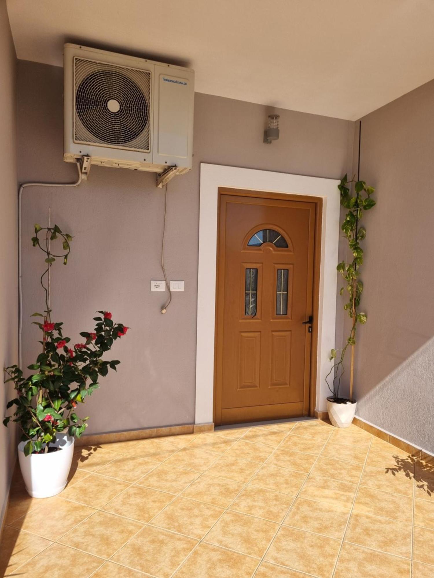 Apartment Besnik Brahimi คซามิล ภายนอก รูปภาพ